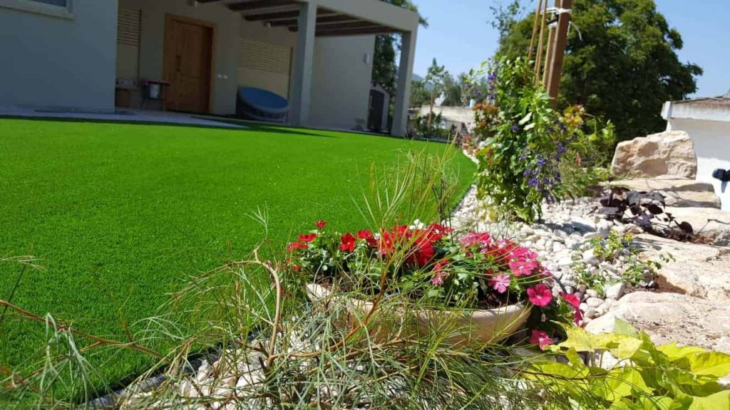 דשא סינטטי לגינות דשא סינטטי לגינה | הולי אינטרנשיונל